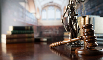 gavel and law books - florida personal injury laws