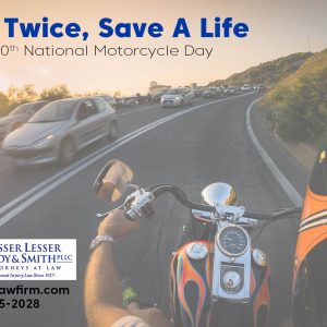 Sulla costa in motocicletta